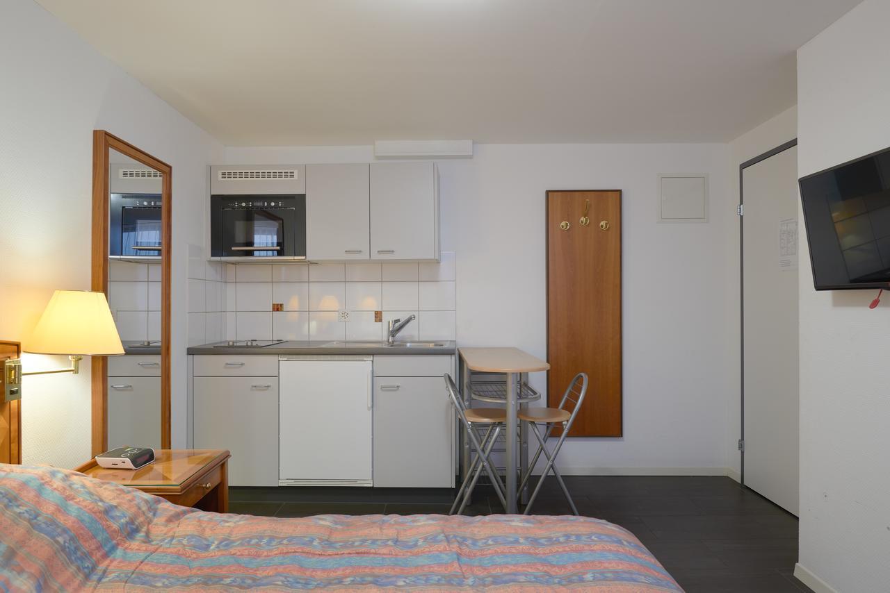 Aparthotel Hine Adon Fribourg Eksteriør billede